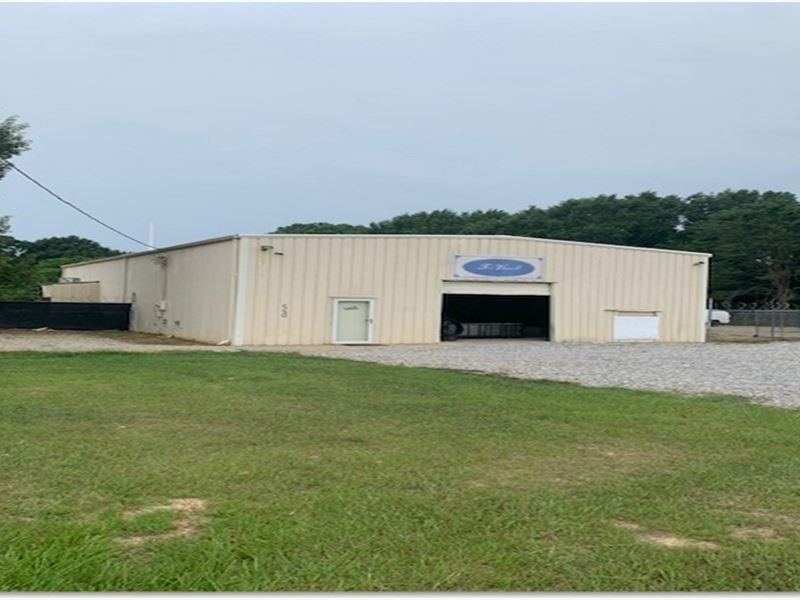 4 Commercial Acres with A Warehouse : Canton : Madison County : Mississippi