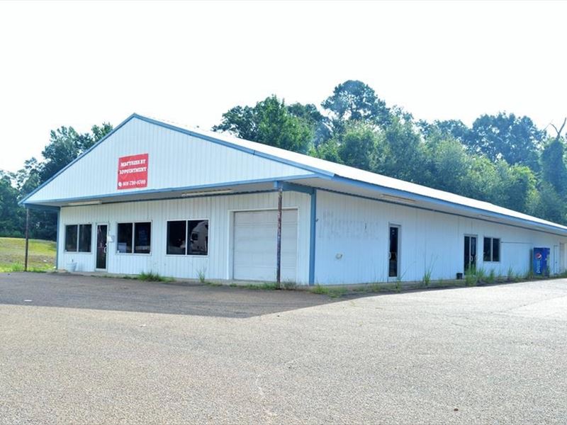 6050 Sqft Commercial Clearspan Buil : McComb : Pike County : Mississippi