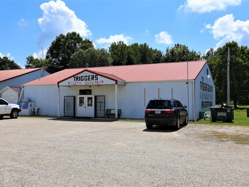 Commercial Building For Any Use : Poplar Bluff : Butler County : Missouri