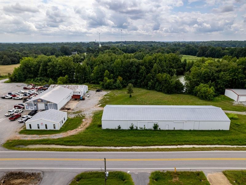 2.66 Acres, 2 Buildings, Highway : Cord : Independence County : Arkansas