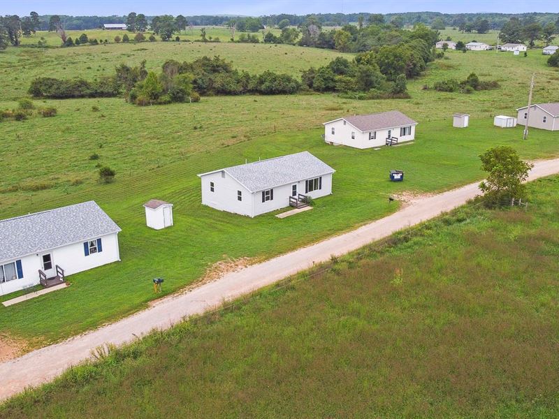 Ozarks Airbnb / Vrbo Business : Dora : Ozark County : Missouri