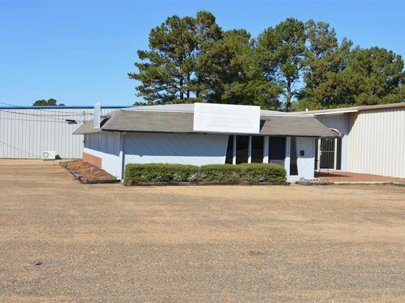 Commercial Office Building for Sale : McComb : Pike County : Mississippi