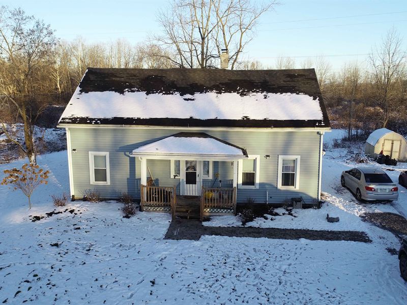 Lot & Home Backed up to Micron : Clay : Onondaga County : New York