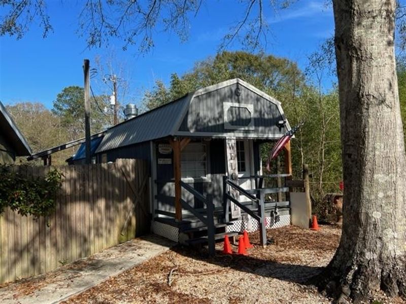 Established Bakery Operation for Sa : Mount Hermon : Washington Parish : Louisiana