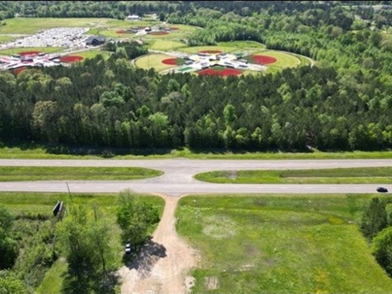 4.98 Acres in Oktibbeha County : Starkville : Oktibbeha County : Mississippi