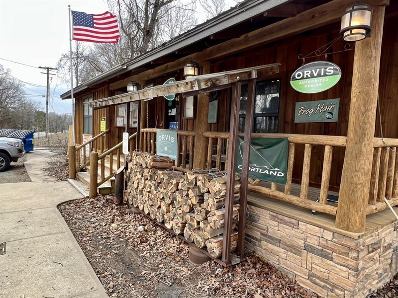 Fly and Tackle Shop Near Roaring RI : Cassville : Barry County : Missouri