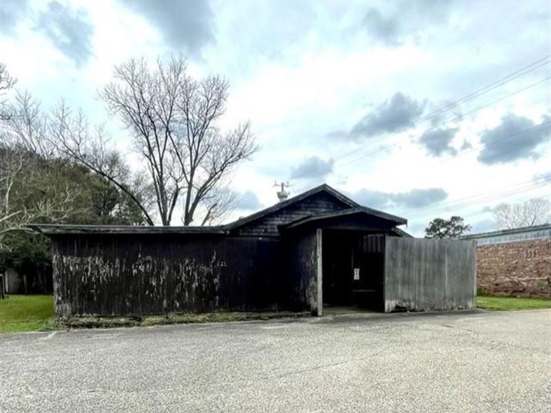 164 North Midway Street : Clayton : Barbour County : Alabama