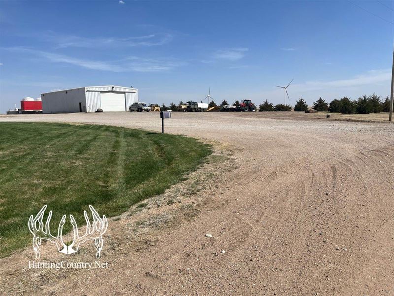 186 Ac M/L Clark & Ford County, KS : Minneola : Ford County : Kansas