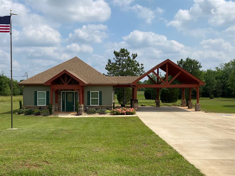 Office Building in Houston County : Perry : Houston County : Georgia