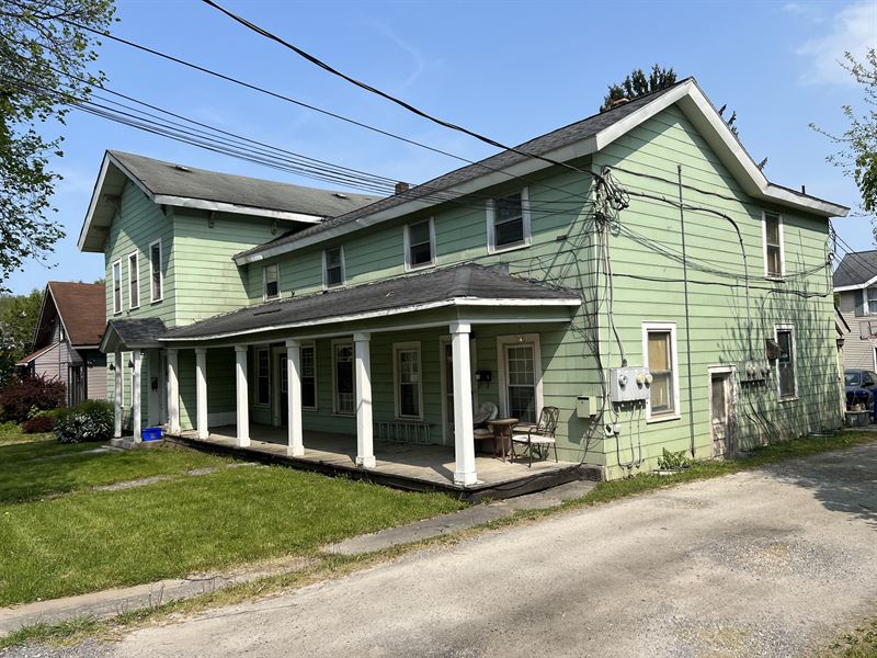 7-Unit Apartment Offering : Camillus : Onondaga County : New York