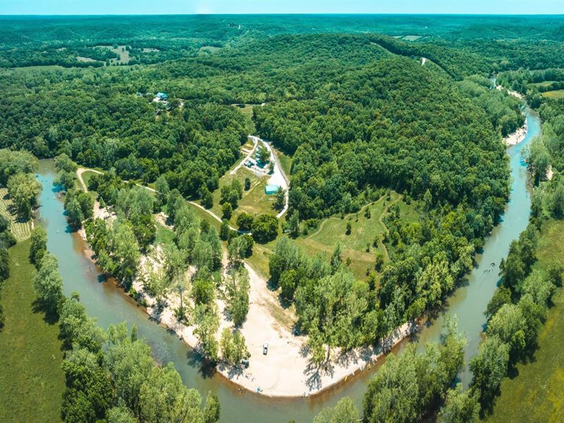 Big Niangua River Resort : Macks Creek : Camden County : Missouri