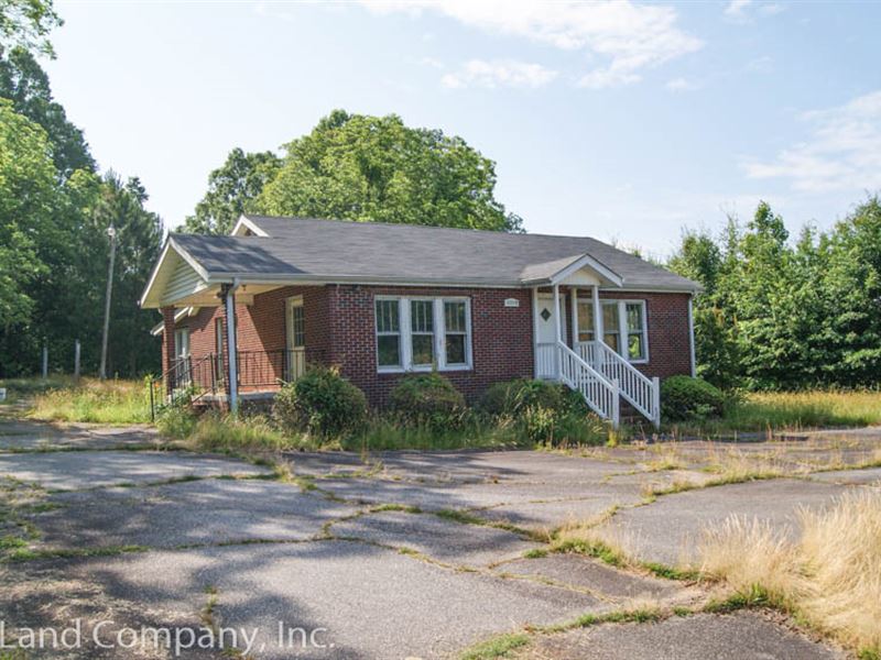 .9 Acre Redevelopment Tract : Woodruff : Spartanburg County : South Carolina