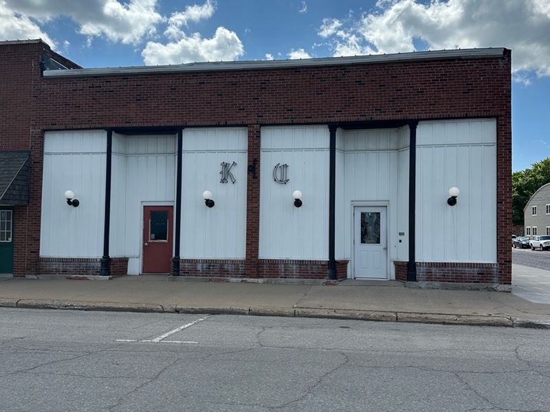 Commercial Building for Sale in Alb : Albia : Monroe County : Iowa