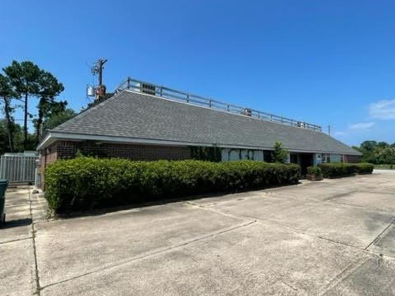 130-B North Randolph Avenue : Eufaula : Barbour County : Alabama