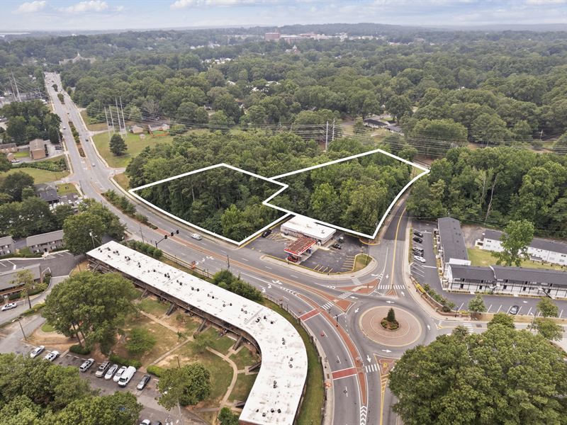 3.1 Acres Adjoining Lot in Marietta : Marietta : Cobb County : Georgia