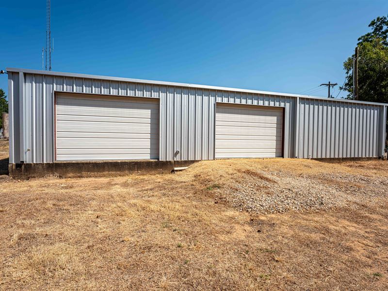Brand New Commercial Building : Paris : Lamar County : Texas