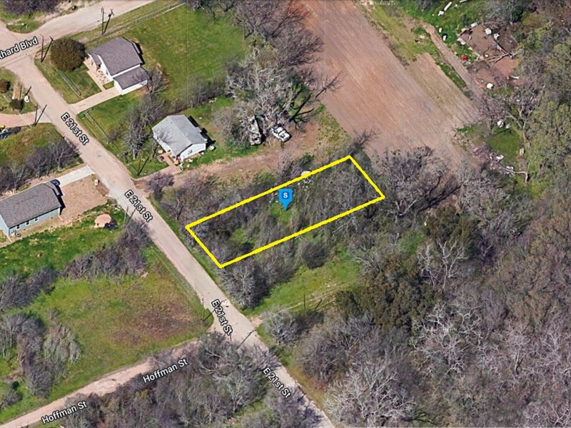 Perfect Land with Perfect Space : Bellmead : McLennan County : Texas