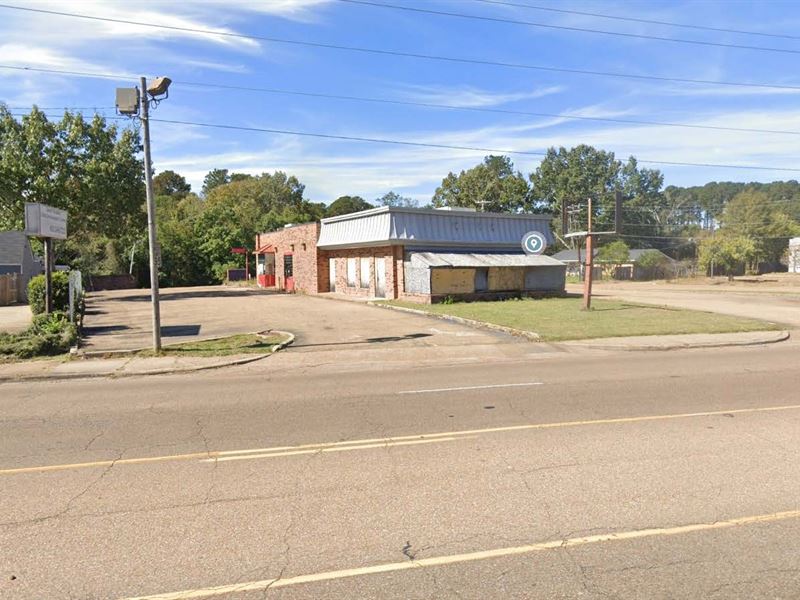 Free Standing Retail Building : Jackson : Hinds County : Mississippi