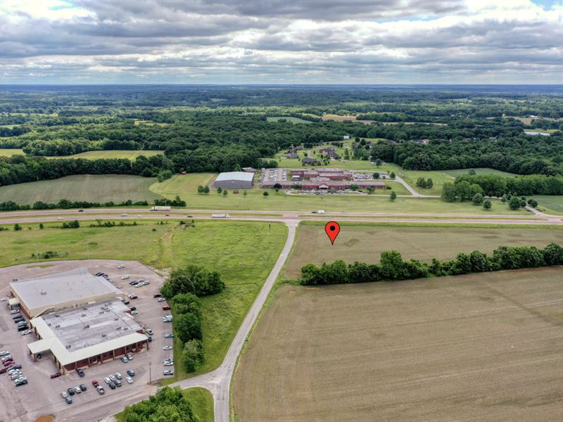 Exciting Commercial Opportunity : McKenzie : Carroll County : Tennessee