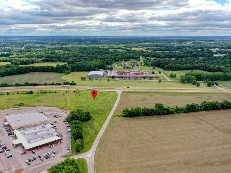 Exciting Commercial Opportunity : McKenzie : Carroll County : Tennessee