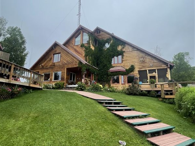 Northwoods Lodge : Skwentna : Matanuska-Susitna Borough : Alaska