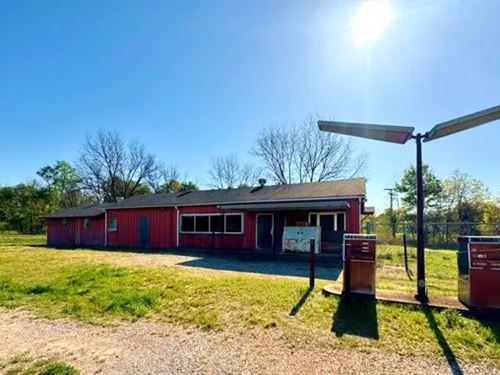 Commercial Property in Coahoma Coun : Lyon : Coahoma County : Mississippi