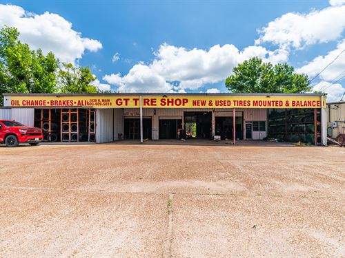 Sustainable and Respected Tire Shop : Paris : Lamar County : Texas