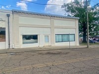 Commercial Building On 125 S Front : McComb : Pike County : Mississippi
