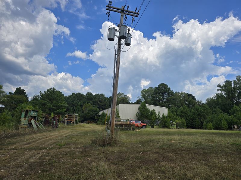 Shop Building On 4.91 Acres : Broken Bow : McCurtain County : Oklahoma