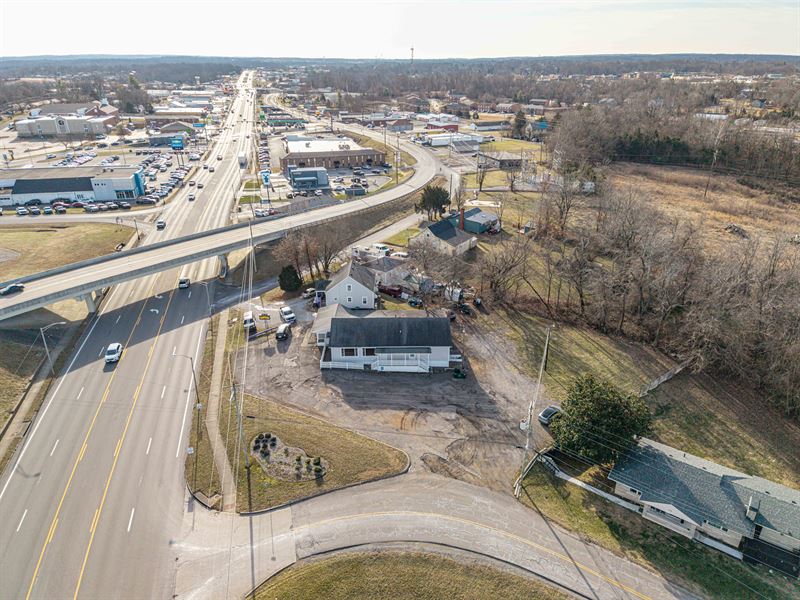 Commercial Real Estate Auction : Radcliff : Hardin County : Kentucky